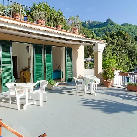 Raffaela Frühstückspension Lacco Ameno (Isola d'Ischia)