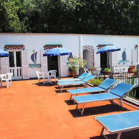 Bed & Breakfast Raffaela 2*
