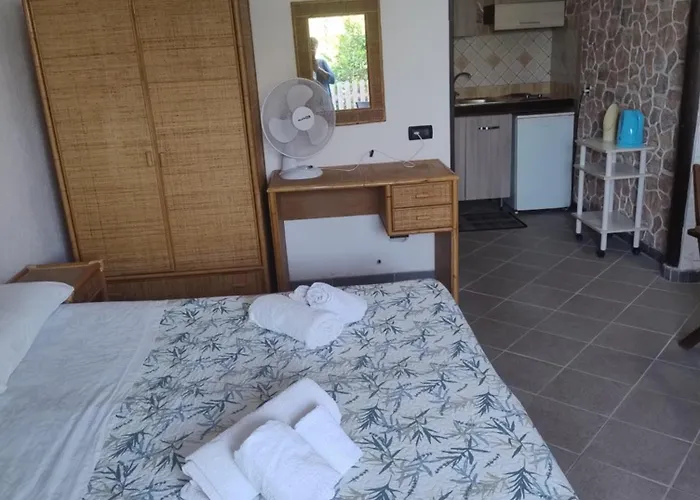 Raffaela - Lacco Ameno (Isola d'Ischia)