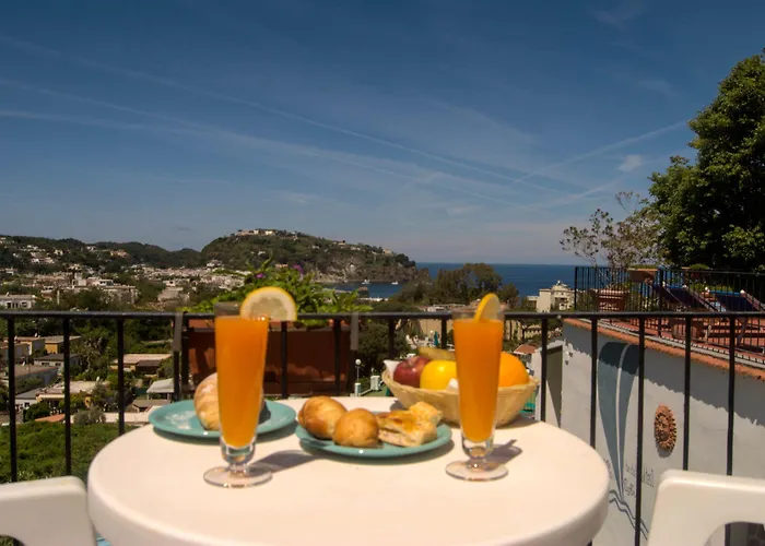 Raffaela - * Lacco Ameno (Isola d'Ischia)