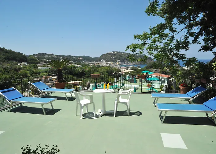 Raffaela - * Lacco Ameno (Isola d'Ischia)