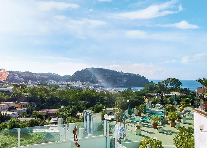 Raffaela - Lacco Ameno (Isola d'Ischia)