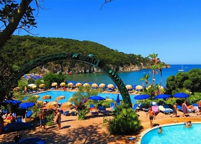 Raffaela - Lacco Ameno (Isola d'Ischia)